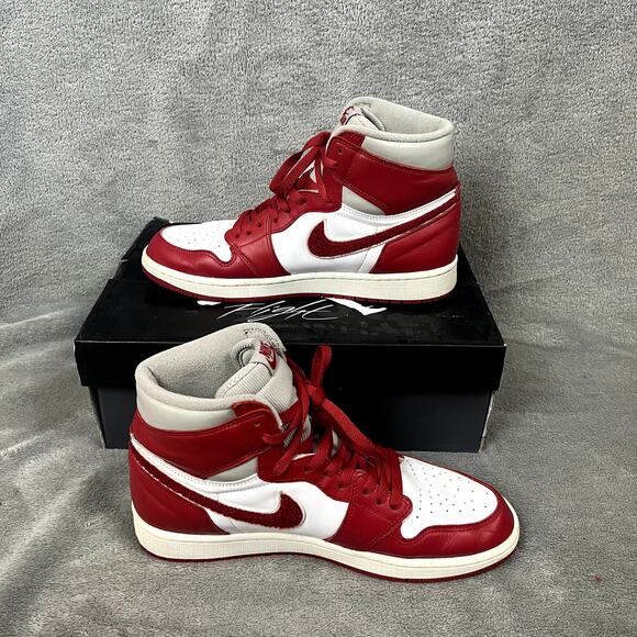 Nike‎ Air Jordan 1 Retro High OG Sneakers Mens 10.5 Newstalgia Chenille Colorway main image 9